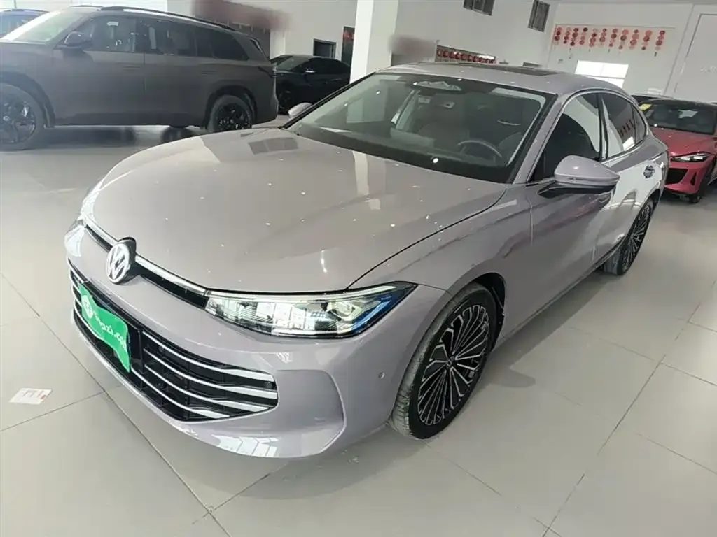 Volkswagen Passat — фото 1