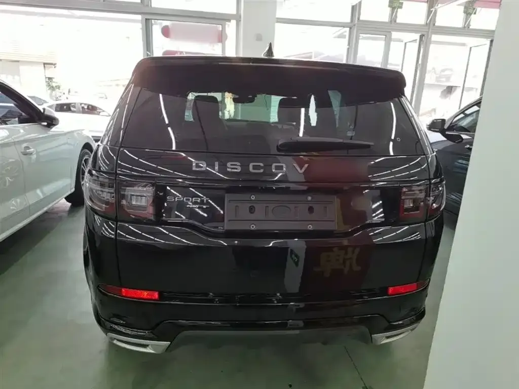 Land Rover Discovery Sport — фото 4