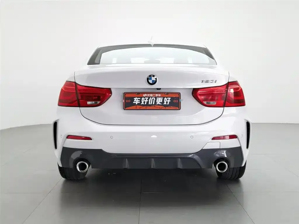 BMW 1 Series 2022 из CN, фото 2