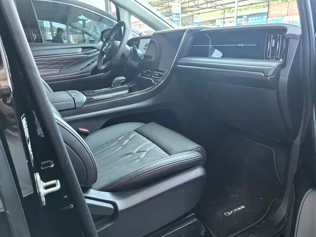 GAC Motor Trumpchi M8 — фото 3