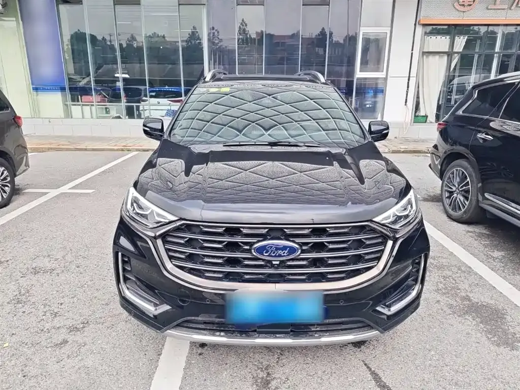 Ford Edge — фото 9
