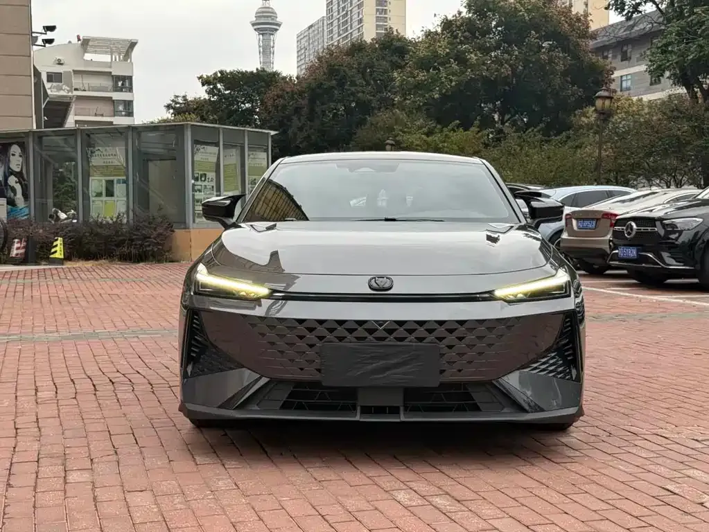 Changan UNI-V 2024 из CN, фото 2
