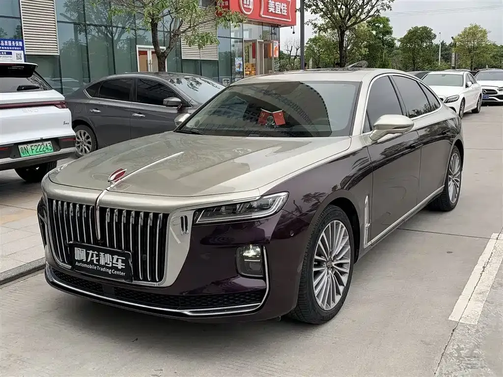 Hongqi H9 — фото 1