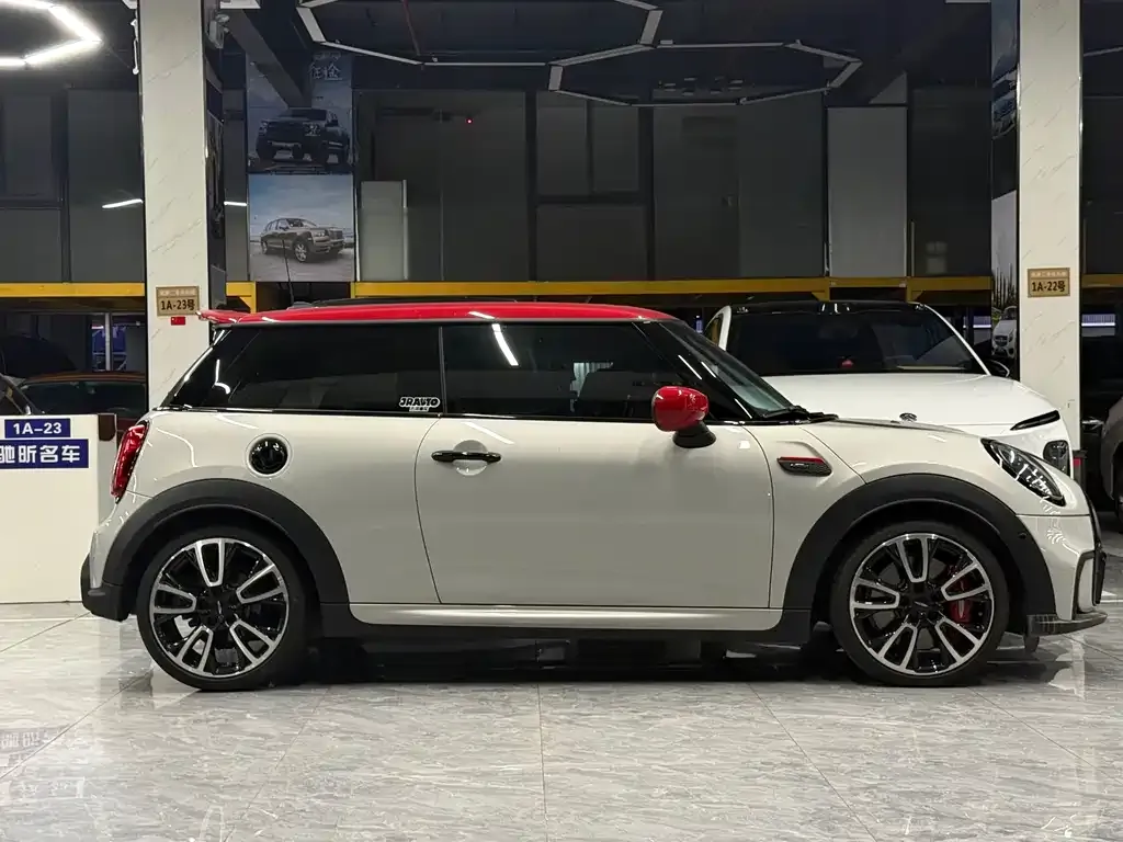 MINI JCW (John Cooper Works) — фото 8