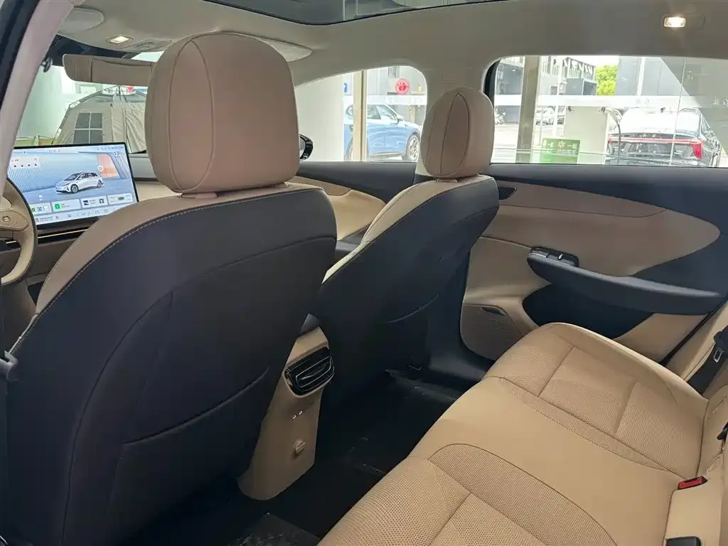 Hongqi Tiangong 05 2026 из CN, фото 10