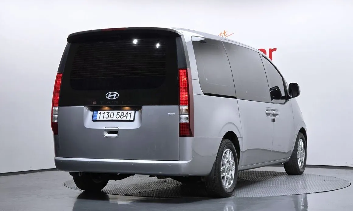 Hyundai Staria 2025 из KR, фото 9