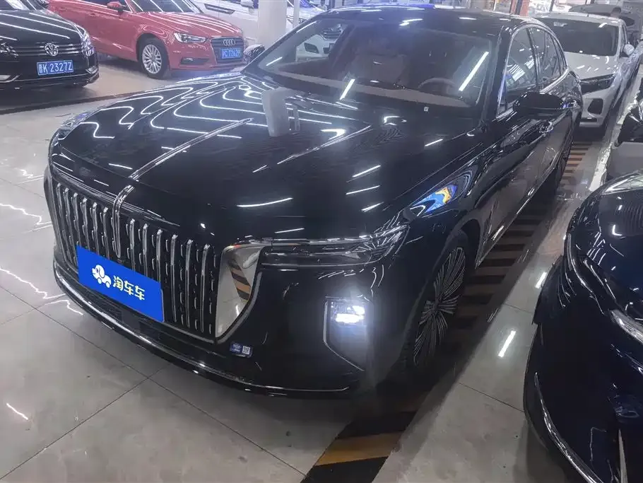 Hongqi H9 — фото 1