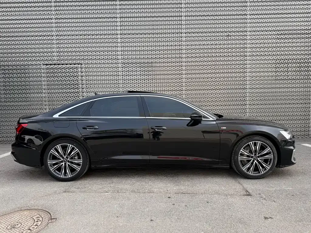 Audi A6L 2024 из CN, фото 10