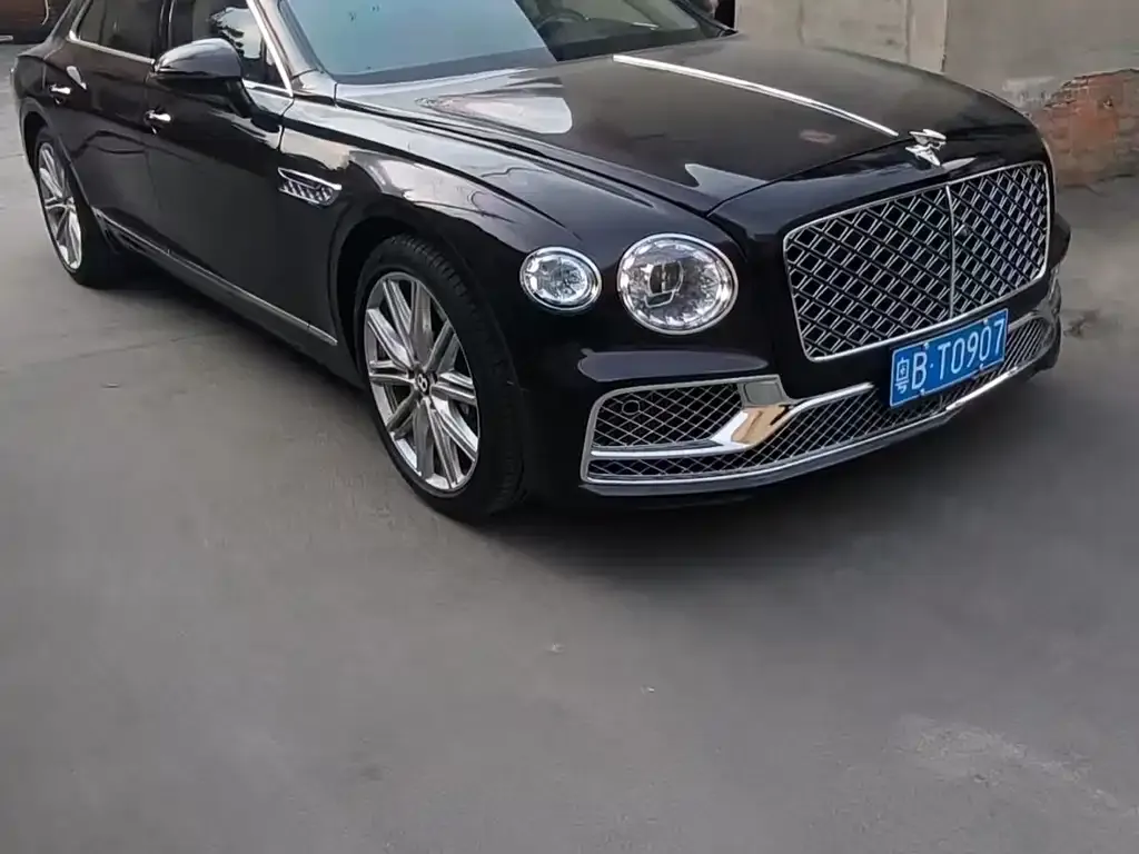 Bentley Flying Spur — фото 8