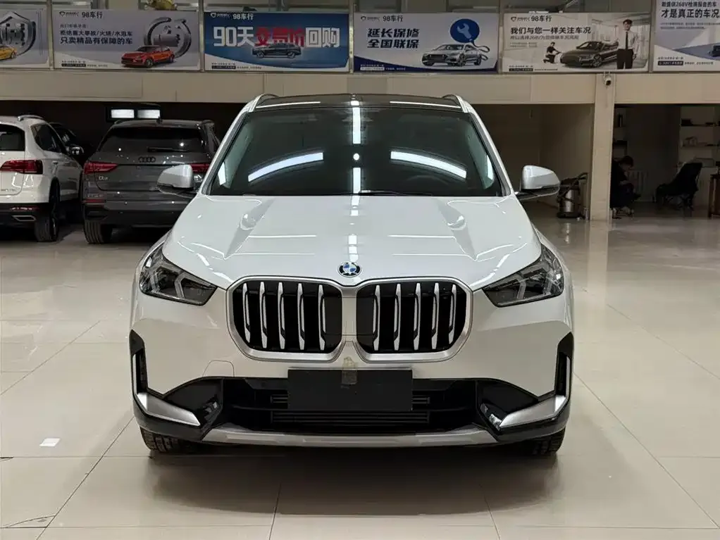 BMW X1 — фото 10