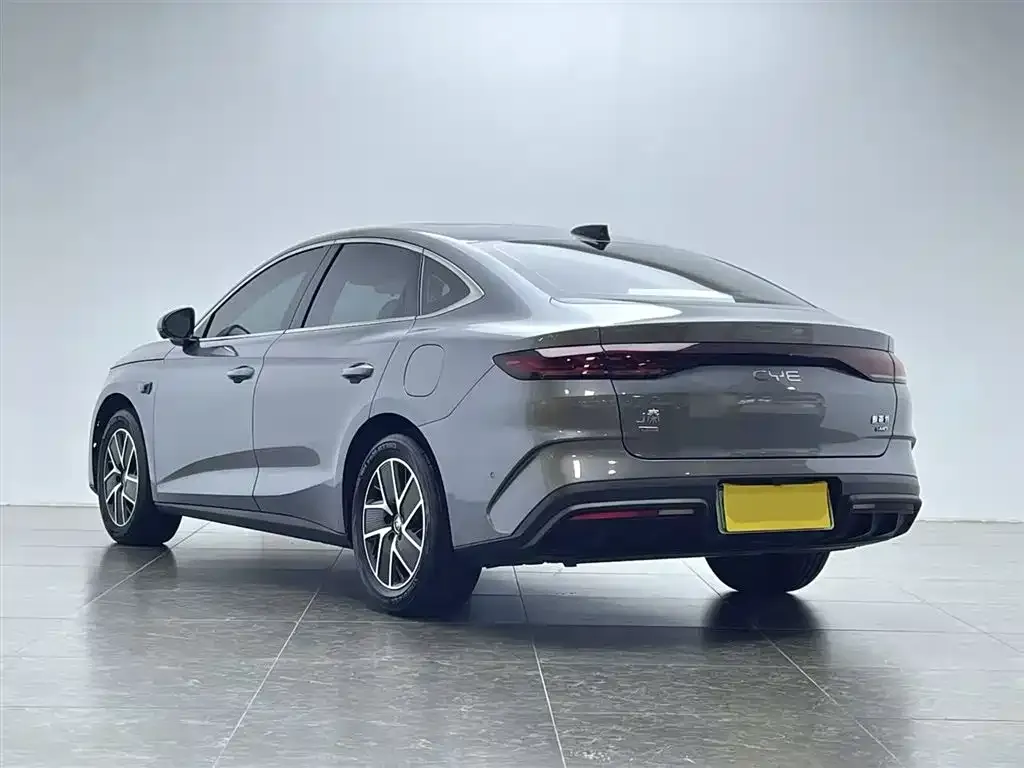 BYD Qin L — фото 4