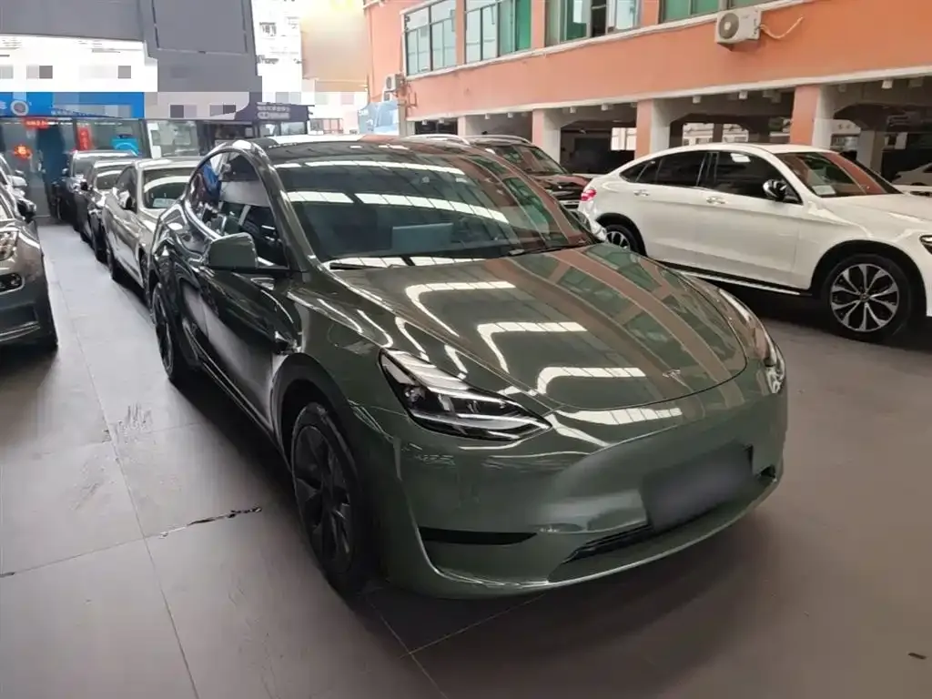 Tesla Model Y — фото 2