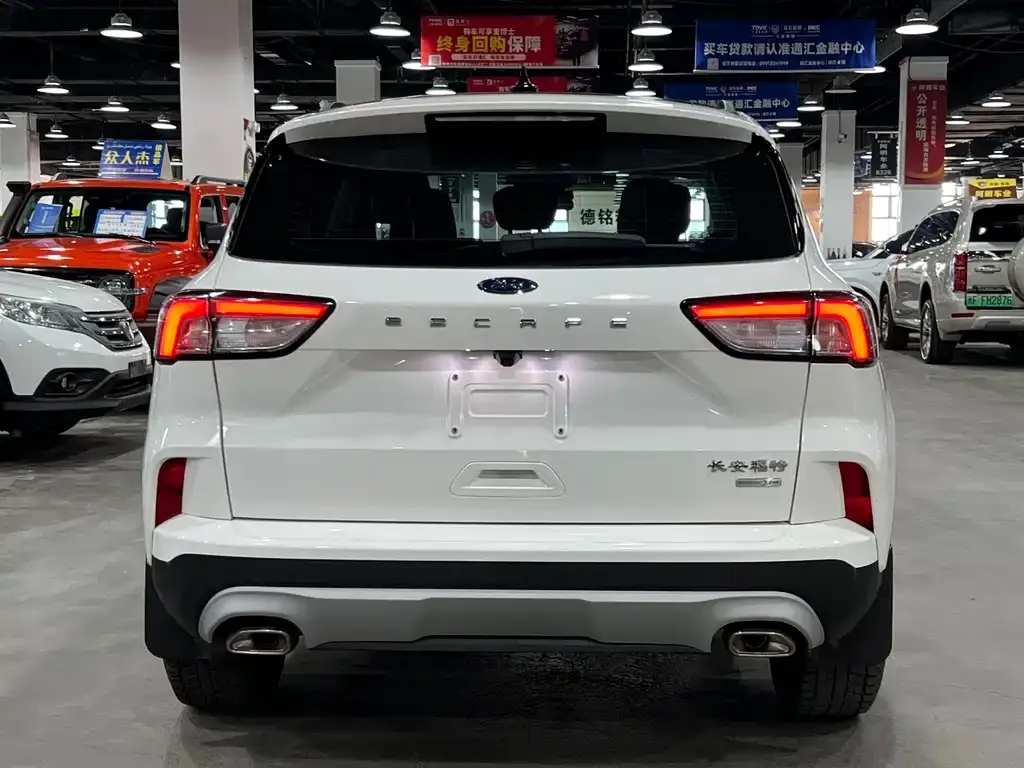 Ford Escape 2023 из CN, фото 3