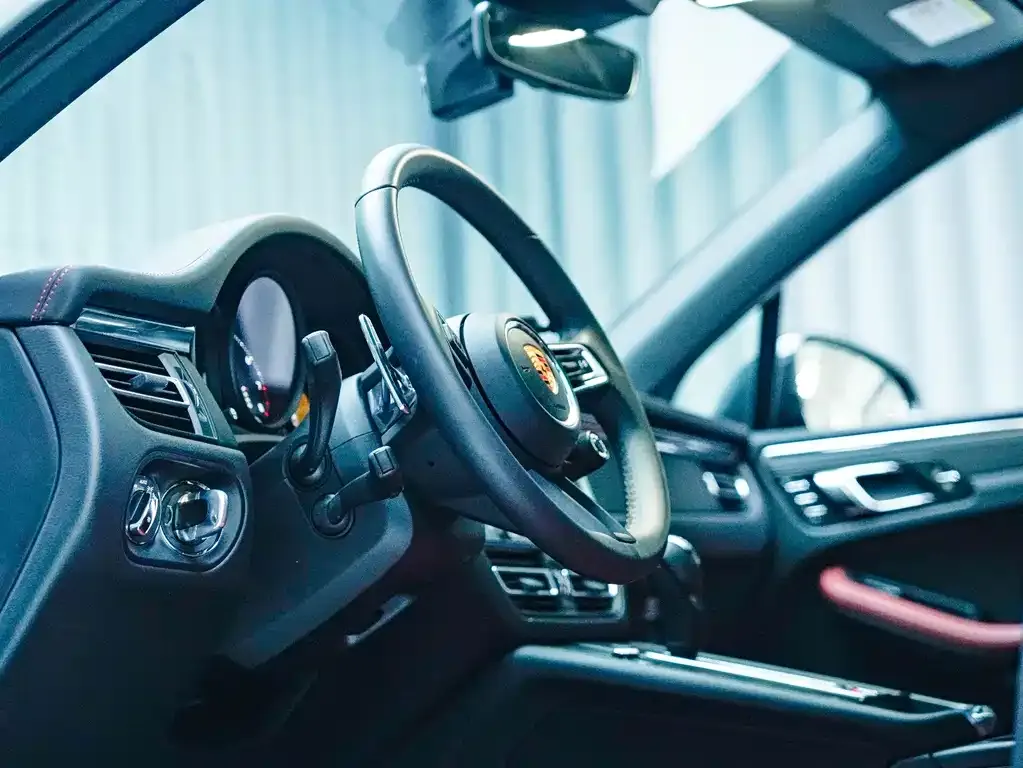 Porsche Macan — фото 8