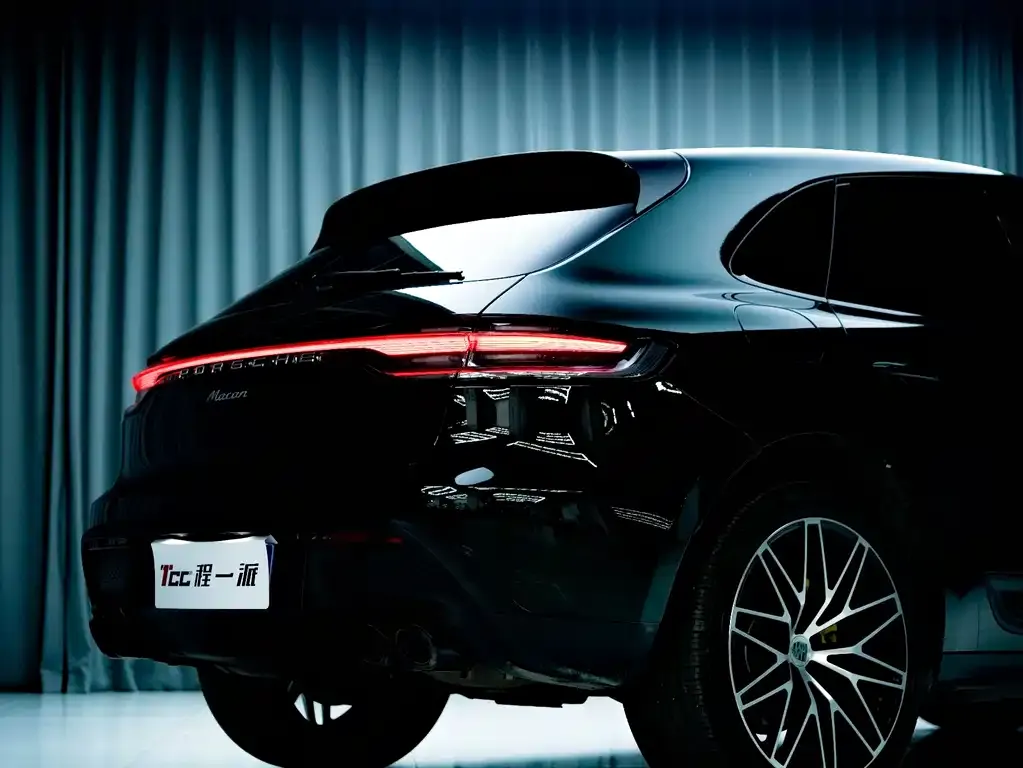 Porsche Macan — фото 10