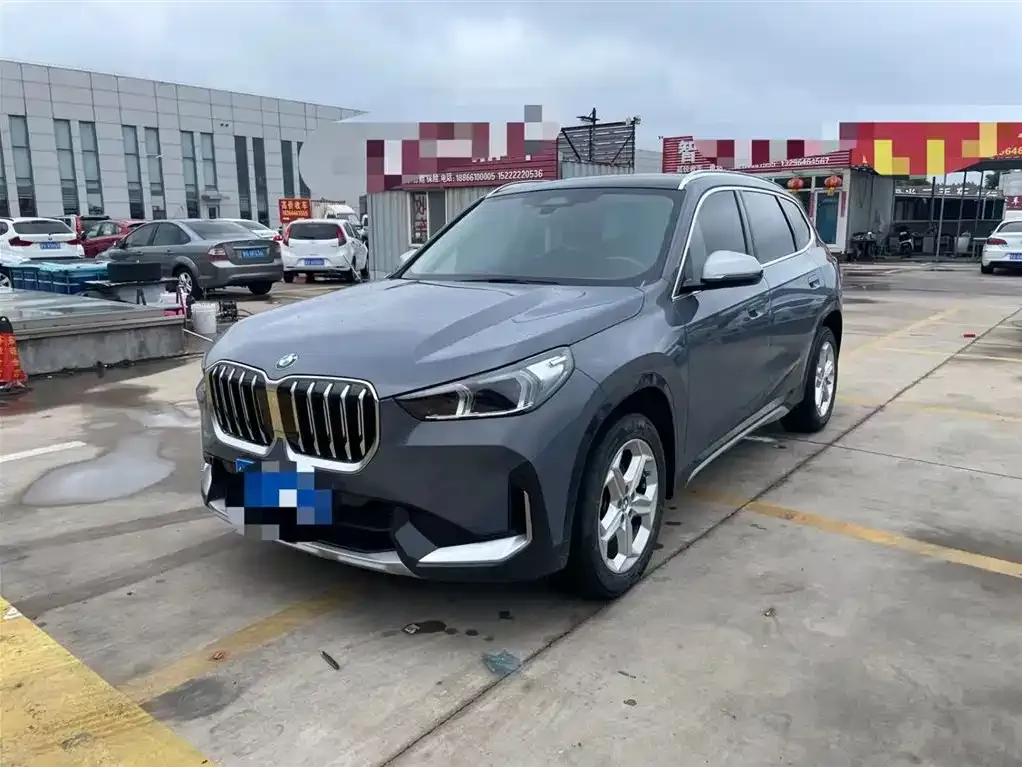 BMW X1 — фото 1