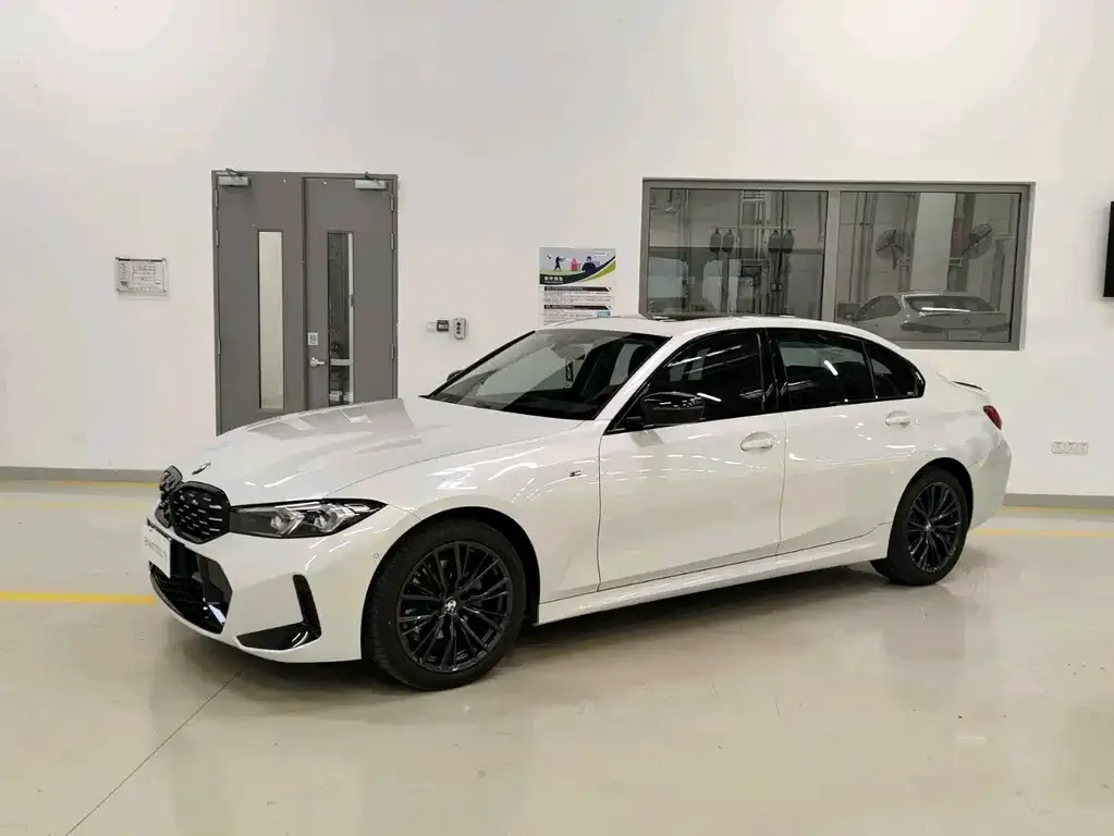 BMW 3 Series — фото 1