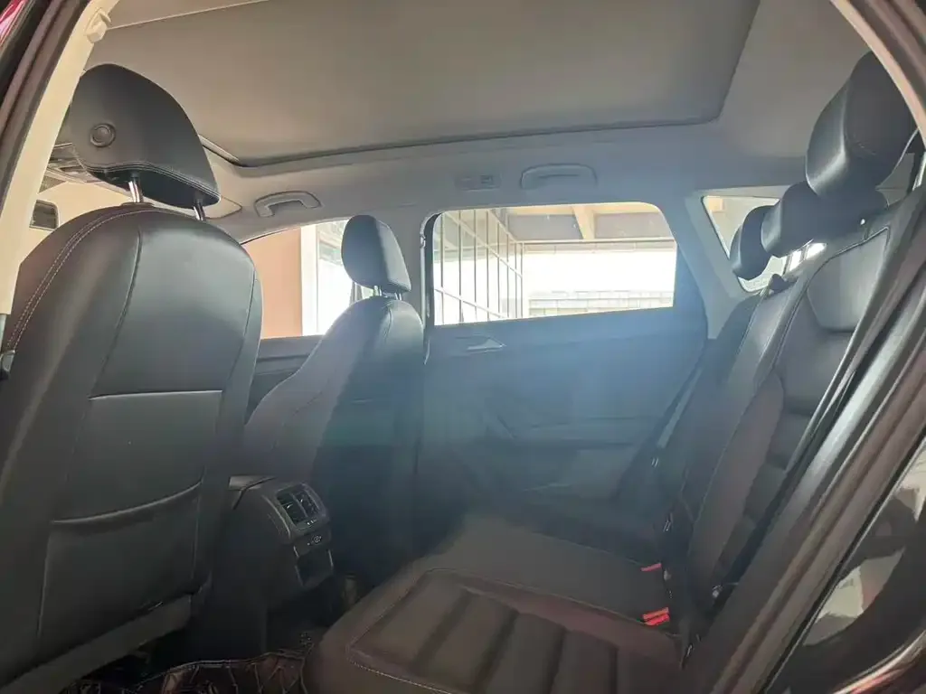 Volkswagen Tharu 2021 из CN, фото 2