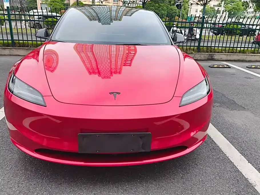 Tesla Model 3 — фото 5