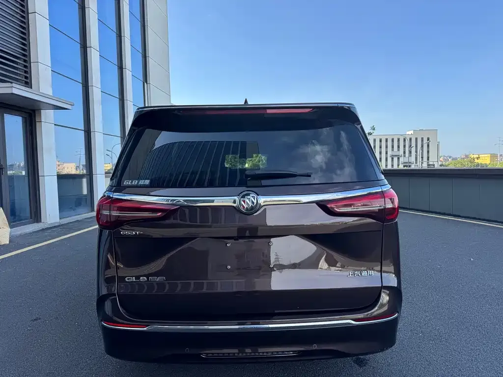 Buick GL8 2021 из CN, фото 2