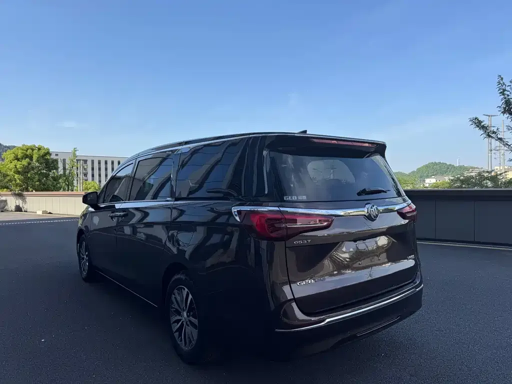 Buick GL8 2021 из CN, фото 3