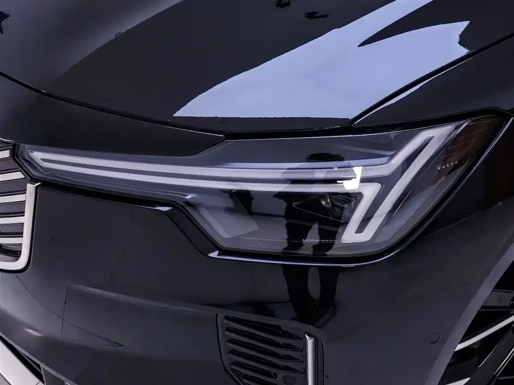 Volvo S90 — фото 10