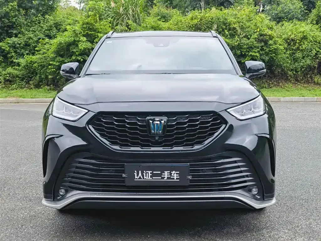 Toyota Crown Kluger 2024 из CN, фото 9