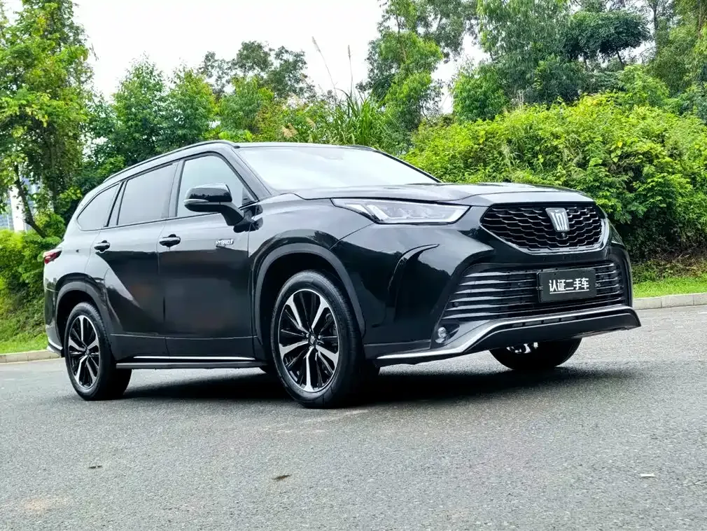 Toyota Crown Kluger 2024 из CN, фото 6