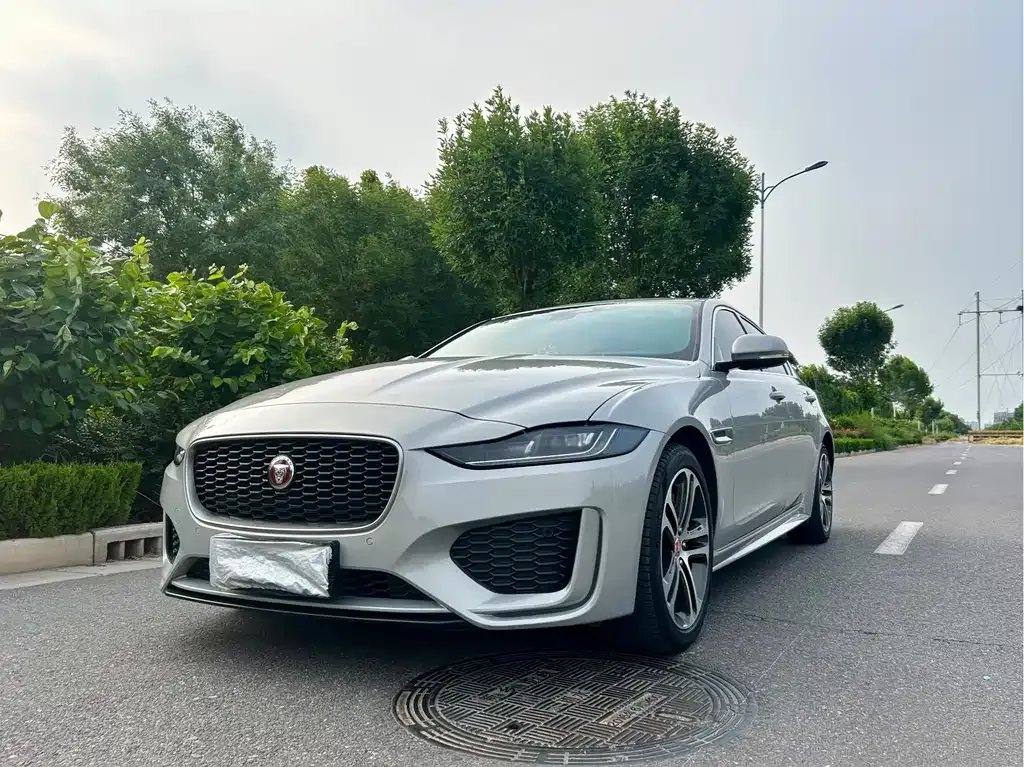 Jaguar XEL — фото 1
