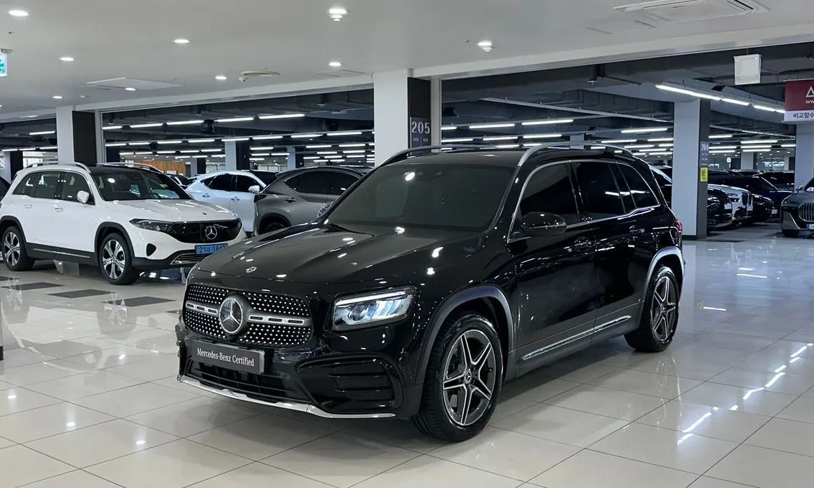 Mercedes-Benz GLB-Class — фото 1