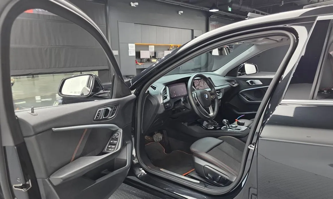 BMW 1-Series 2021 из KR, фото 9