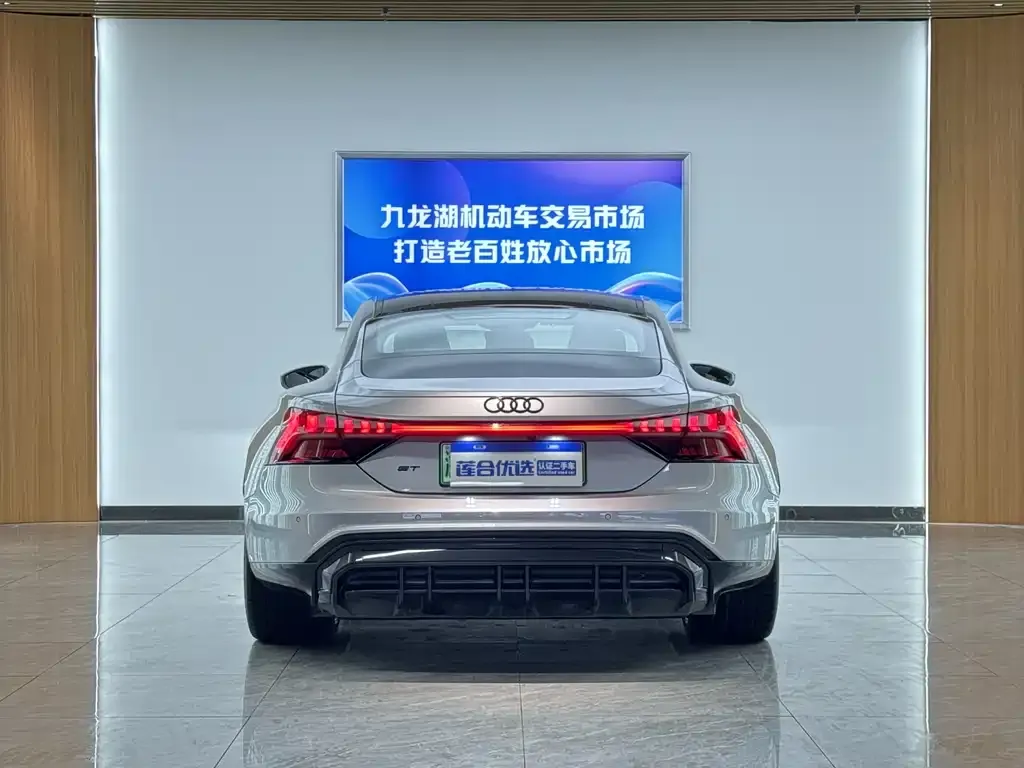 Audi e-tron GT 2024 из CN, фото 4