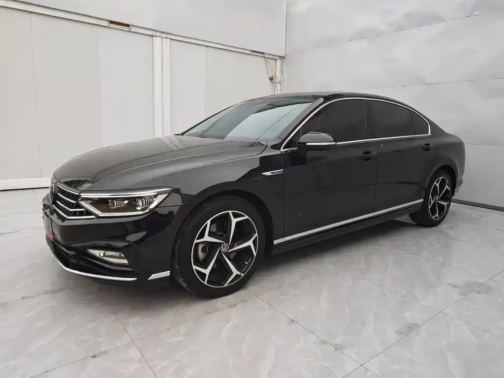 Volkswagen Magotan 2023 из CN, фото 1