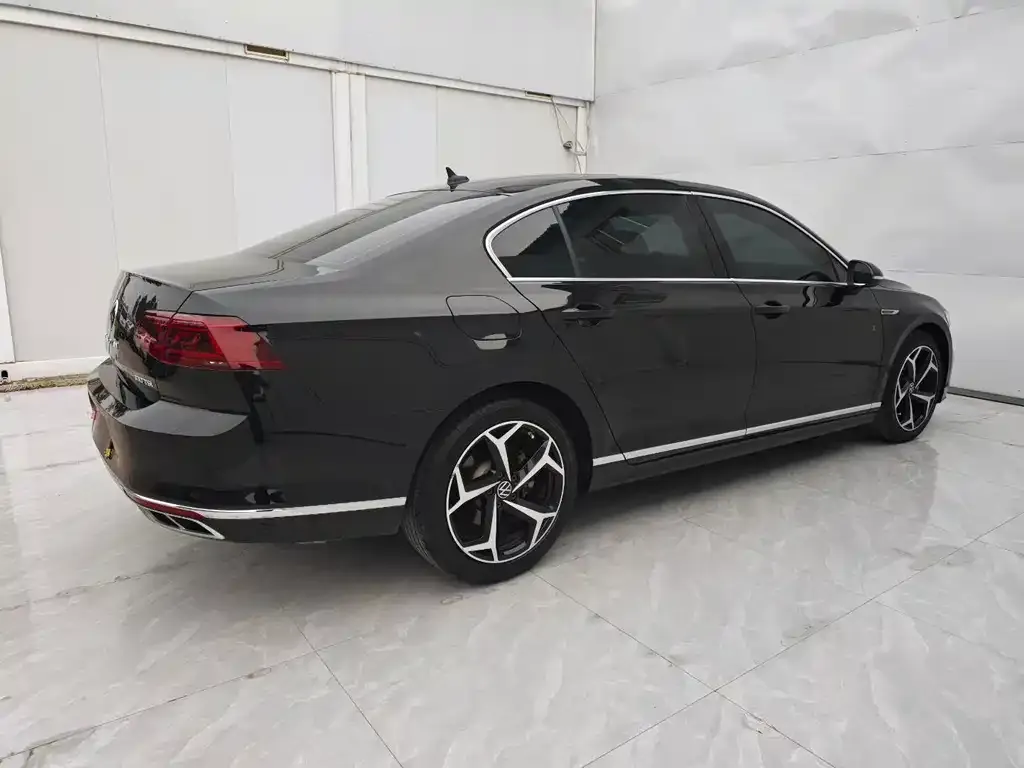 Volkswagen Magotan 2023 из CN, фото 6