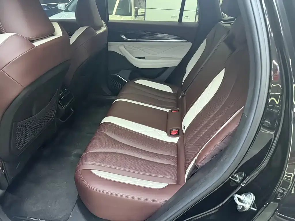 Geely Xingyue L 2025 из CN, фото 2