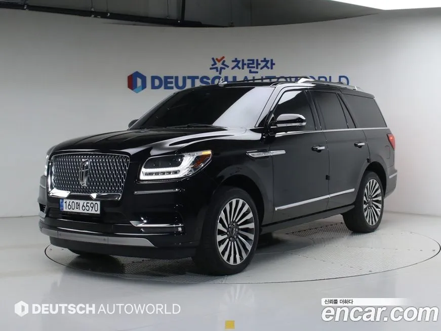 Lincoln Navigator
