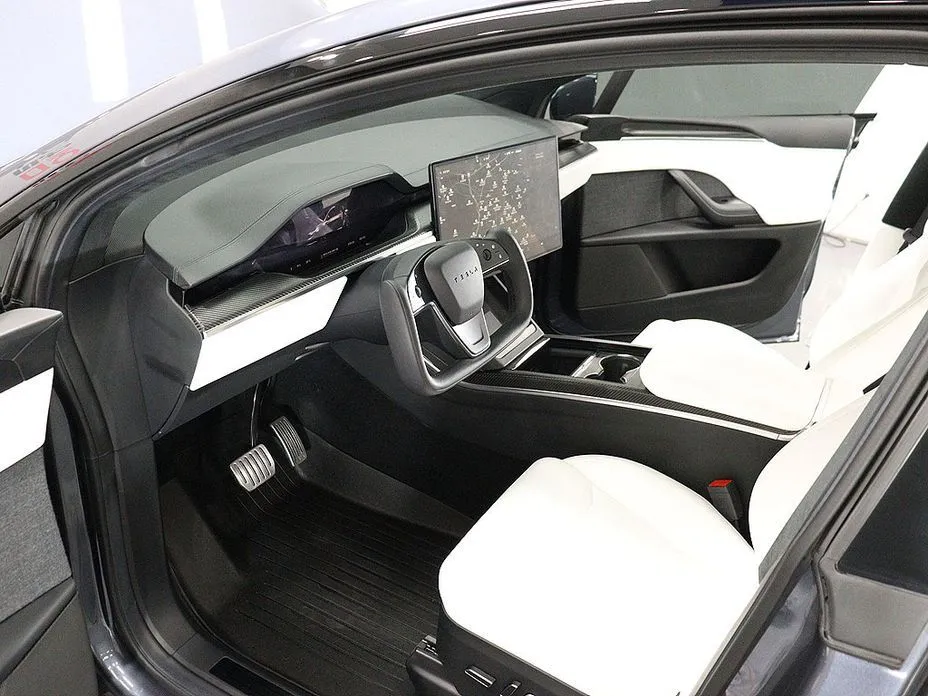 Tesla Model X 2023 из KR, фото 4
