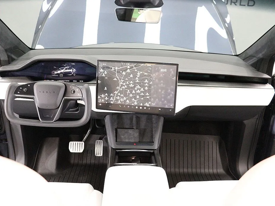 Tesla Model X 2023 из KR, фото 7
