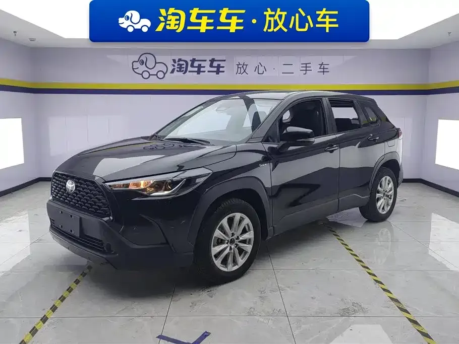 Toyota Corolla Cross — фото 1