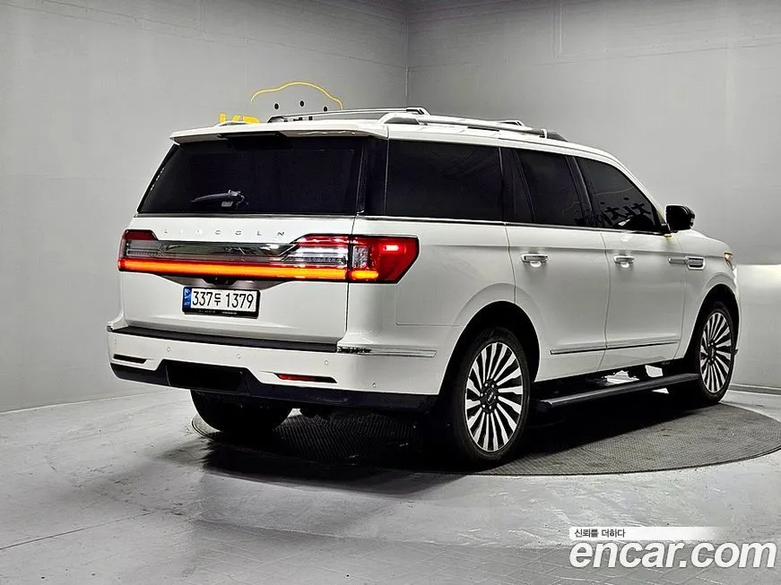 Lincoln Navigator 2021 из KR, фото 2