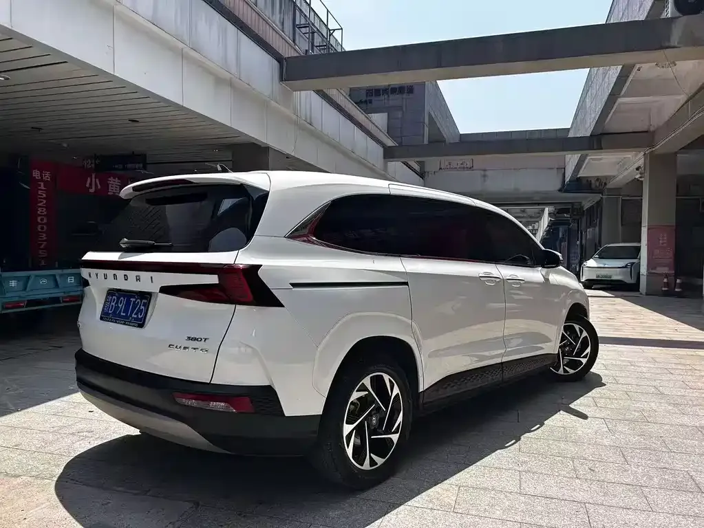 Hyundai Custo — фото 2