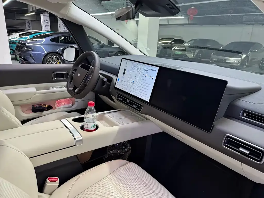 Li Auto MEGA 2024 из CN, фото 10