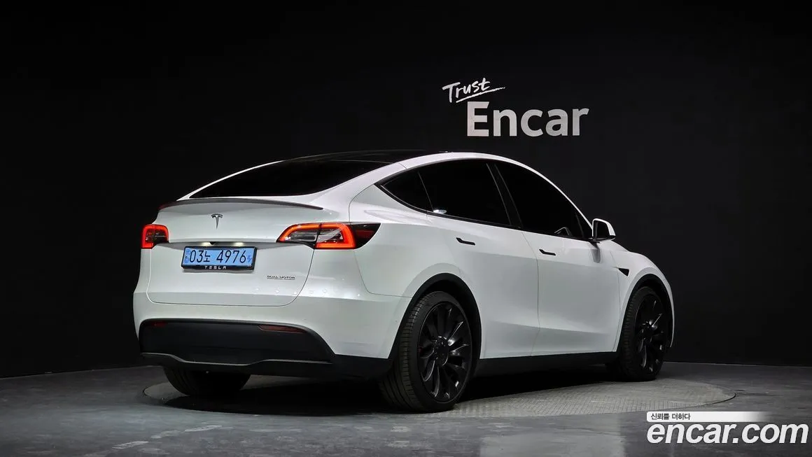 Tesla Model Y 2021 из KR, фото 8
