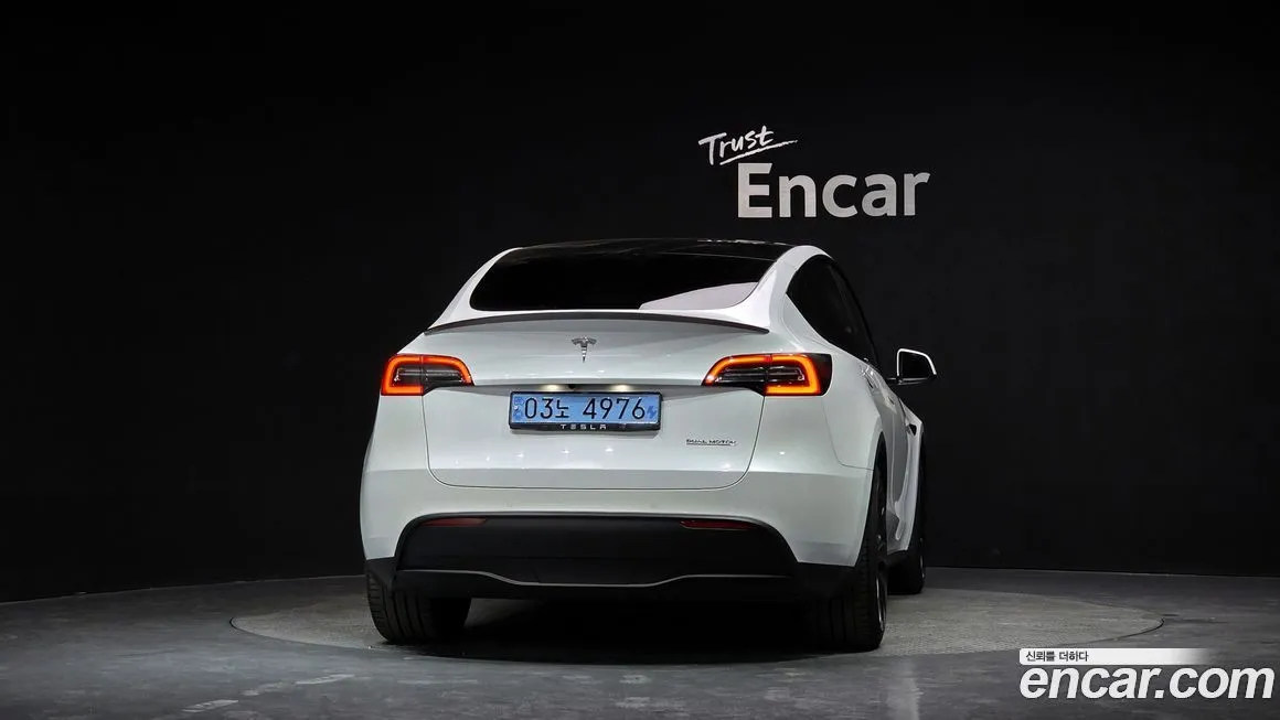 Tesla Model Y 2021 из KR, фото 2
