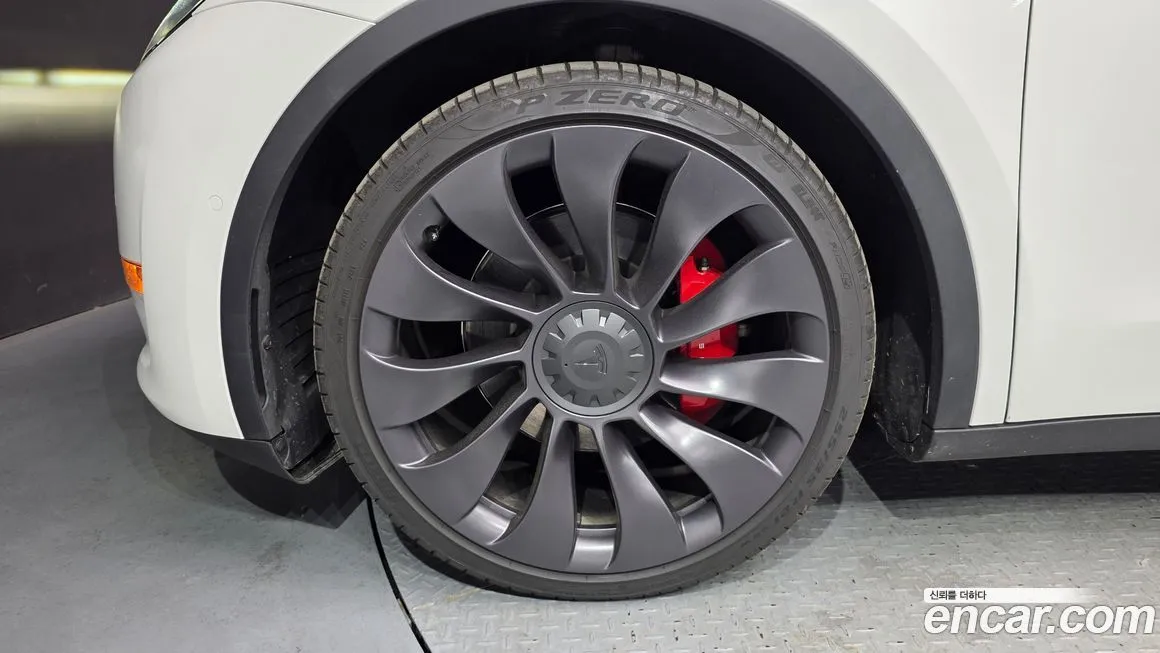 Tesla Model Y 2021 из KR, фото 4