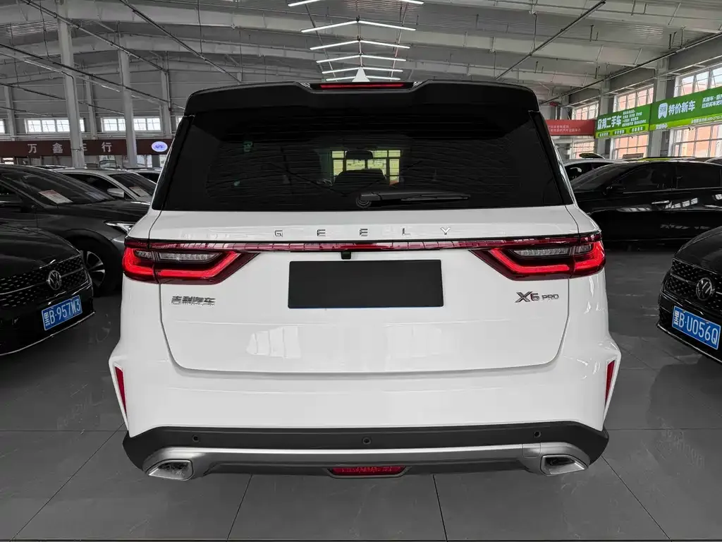 Geely Vision X6 — фото 3