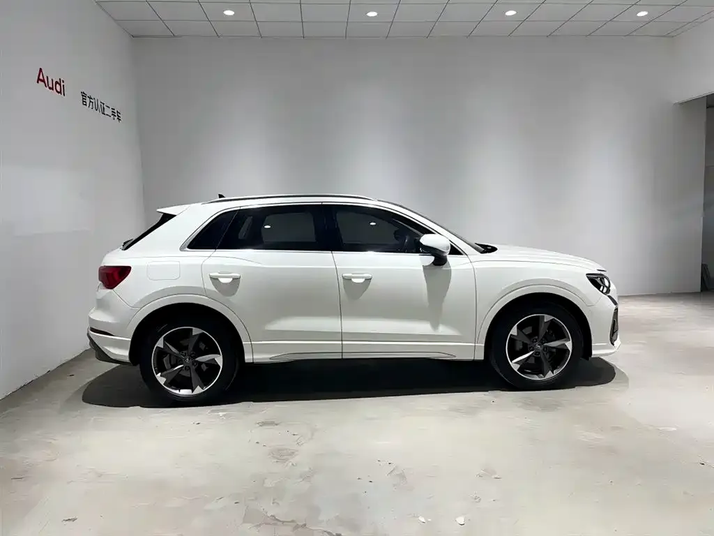 Audi Q3 — фото 4