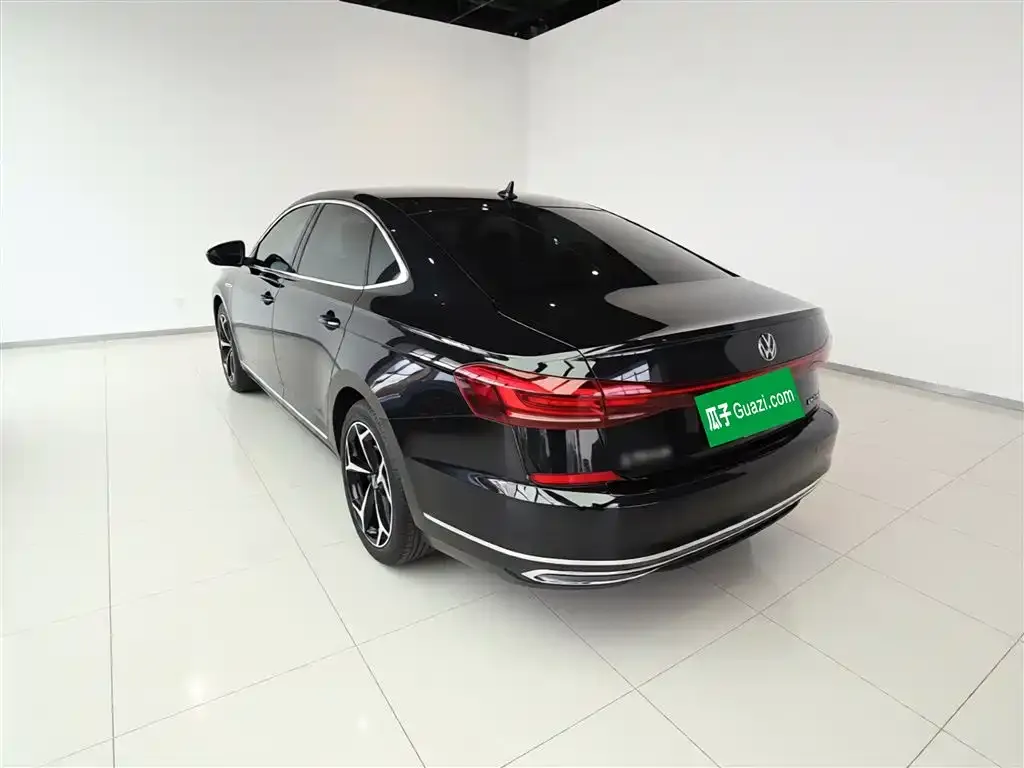 Volkswagen Passat — фото 2