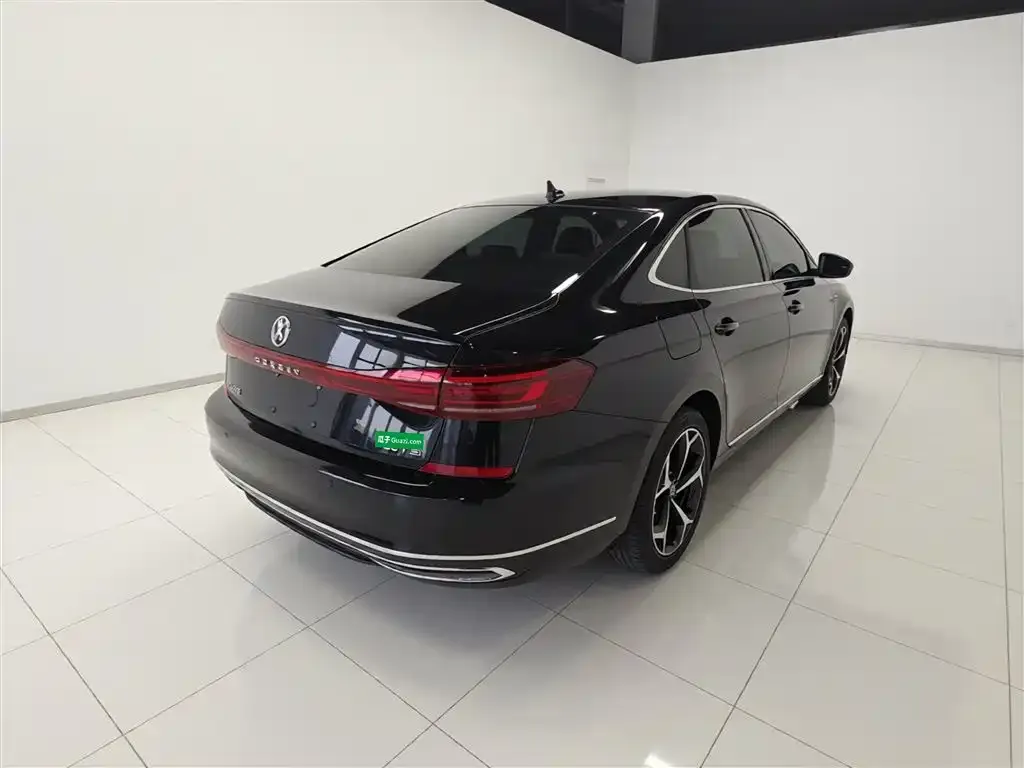 Volkswagen Passat — фото 4