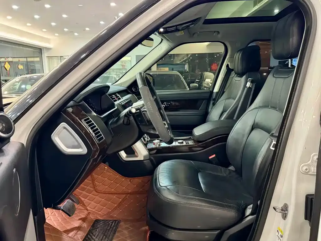 Land Rover Range Rover 2022 из CN, фото 2